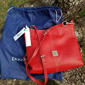 Dooney & Bourke  crossbody hand bag